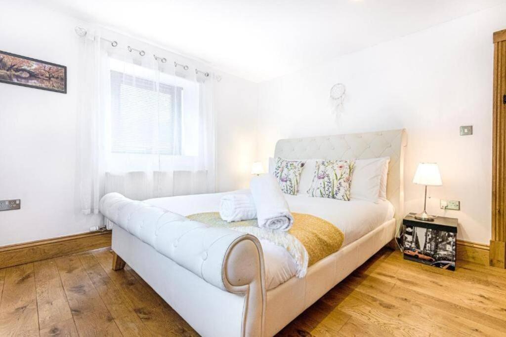 Holiday home The Barn Ammanford